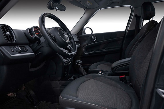 MINI Countryman Cooper SE 19 of 24