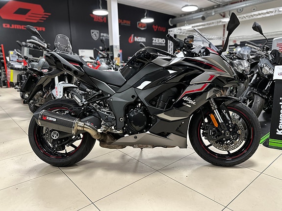 Kawasaki Ninja 1000 SX 2 of 11