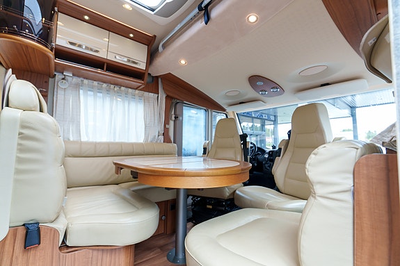Hymer B 678 | 3.L | Alde | solcelle & 2xbatteri | skinn | 24 of 30