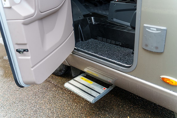 Hymer B 678 | 3.L | Alde | solcelle & 2xbatteri | skinn | 9 of 30