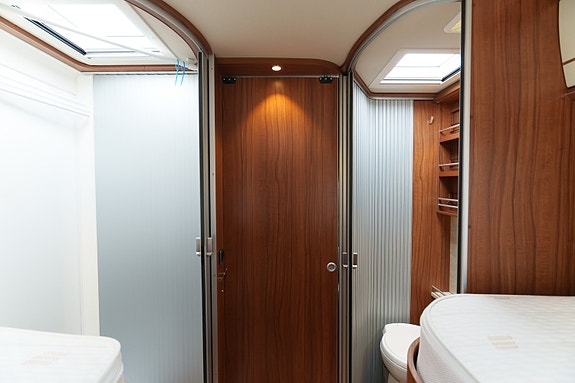 Hymer B 678 | 3.L | Alde | solcelle & 2xbatteri | skinn | 17 of 30