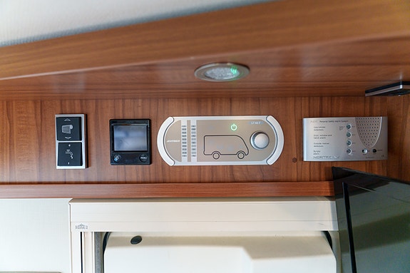 Hymer B 678 | 3.L | Alde | solcelle & 2xbatteri | skinn | 30 of 30