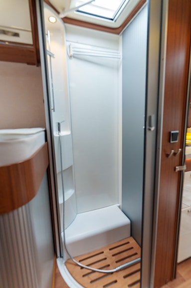 Hymer B 678 | 3.L | Alde | solcelle & 2xbatteri | skinn | 14 of 30