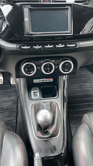Alfa Romeo Giulietta 13 of 22
