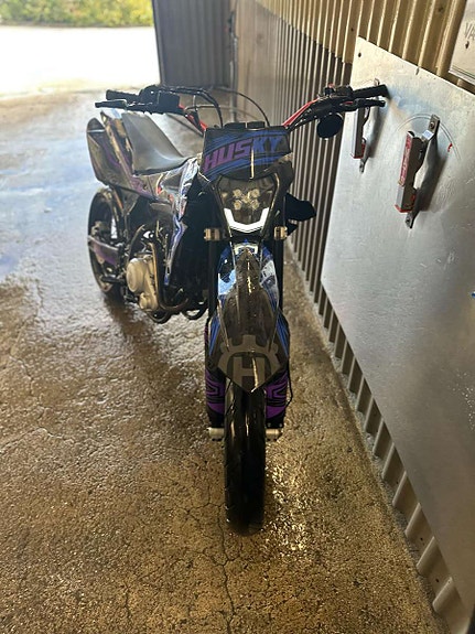 Husqvarna SMS4 125 3 of 7