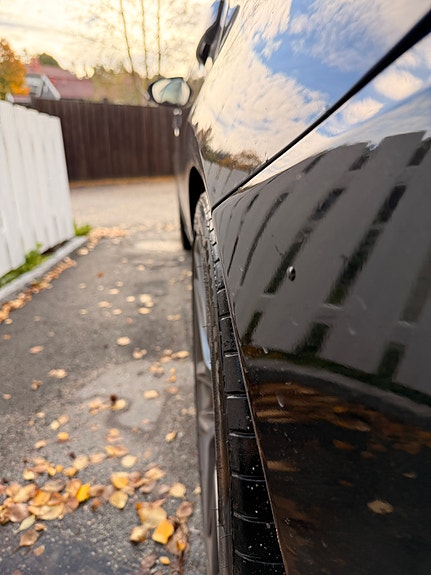Lexus IS300h 5 of 17