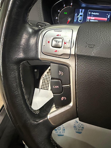 Ford Mondeo 15 of 23