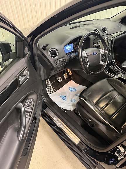 Ford Mondeo 9 of 23