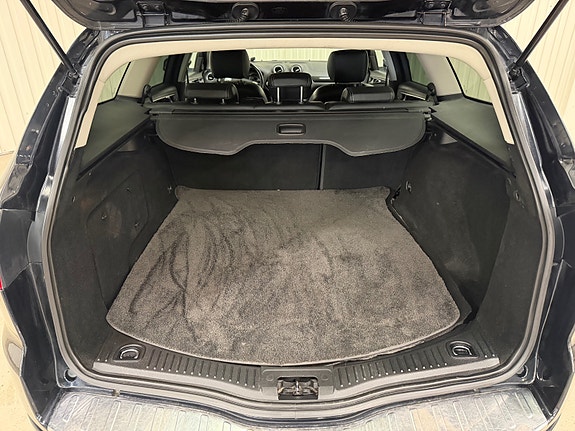 Ford Mondeo 22 of 23