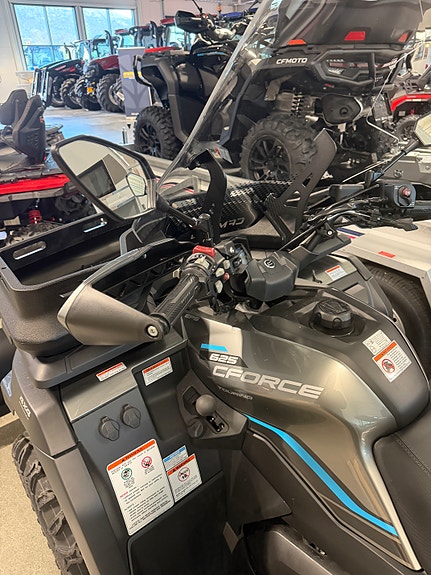 CFMOTO 625 TOURING Med brøyteskjær 4 of 8