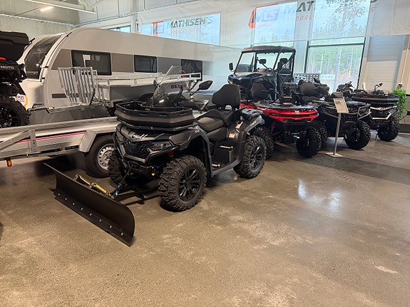 CFMOTO 625 TOURING Med brøyteskjær 2 of 8