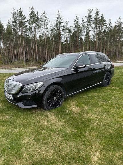 Mercedes-Benz C250 d 3 of 14