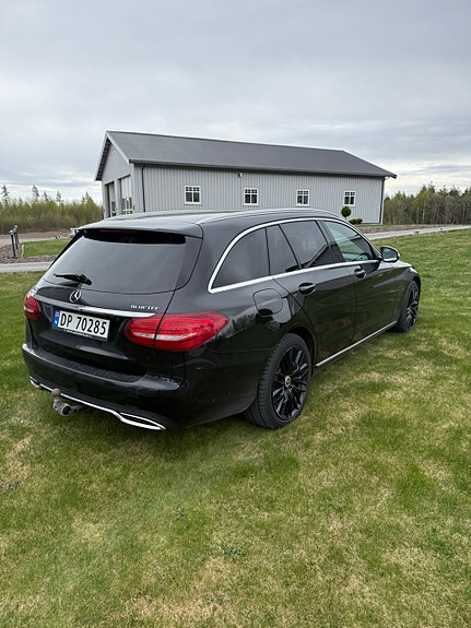 Mercedes-Benz C250 d 4 of 14