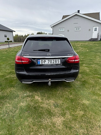 Mercedes-Benz C250 d 5 of 14