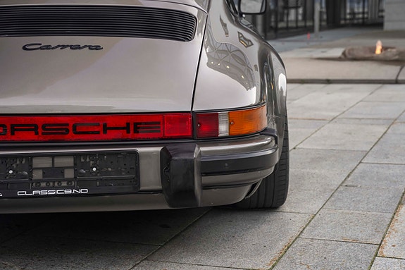 Porsche 911 23 of 30