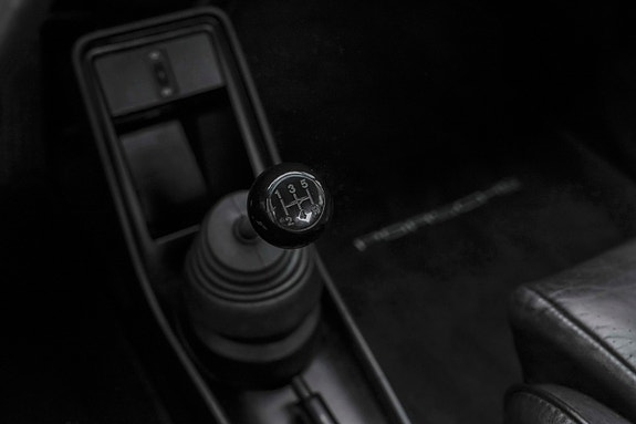 Porsche 911 28 of 30