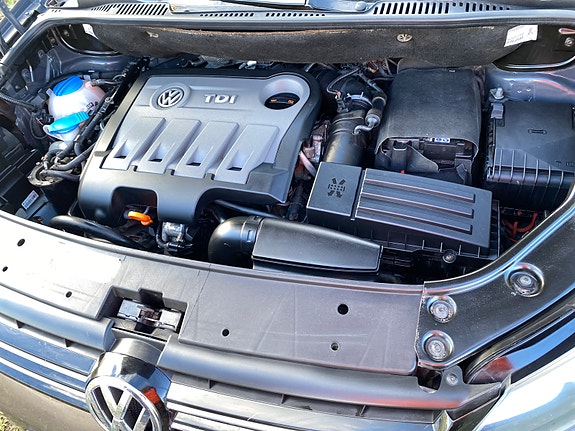 Volkswagen Touran 4 of 7