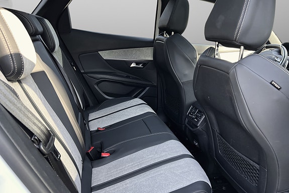 Peugeot 3008 11 of 15