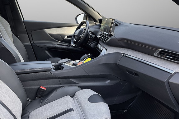 Peugeot 3008 13 of 15