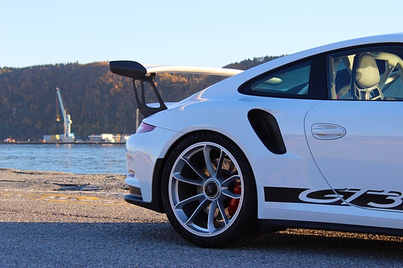 Porsche 911 23 of 30