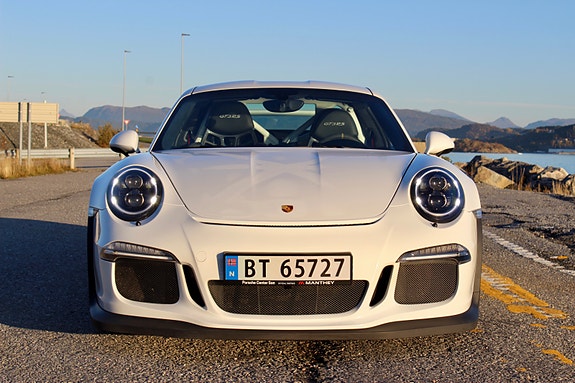 Porsche 911 11 of 30