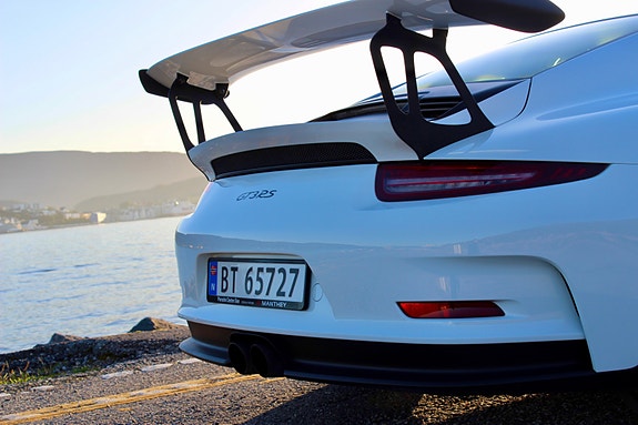 Porsche 911 2 of 30