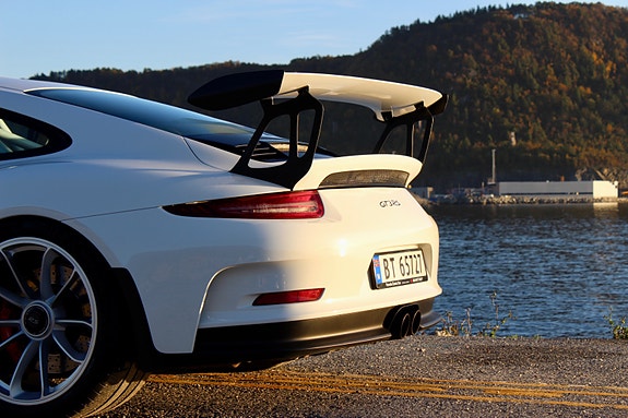 Porsche 911 13 of 30