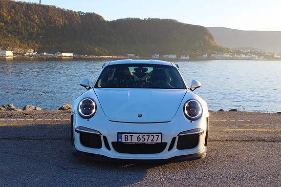 Porsche 911 4 of 30