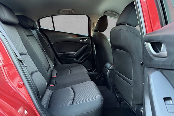 Mazda 3 14 of 28