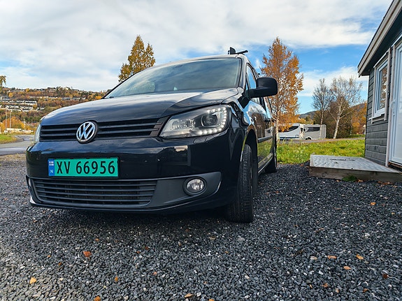 Volkswagen Caddy Maxi 2 of 14