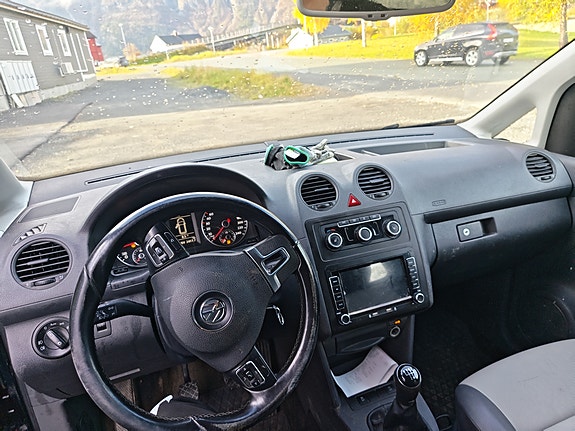 Volkswagen Caddy Maxi 13 of 14
