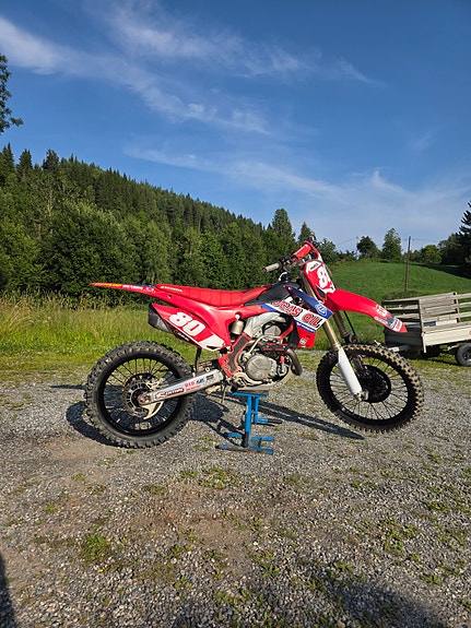 Honda CRF 450 R 10 of 15