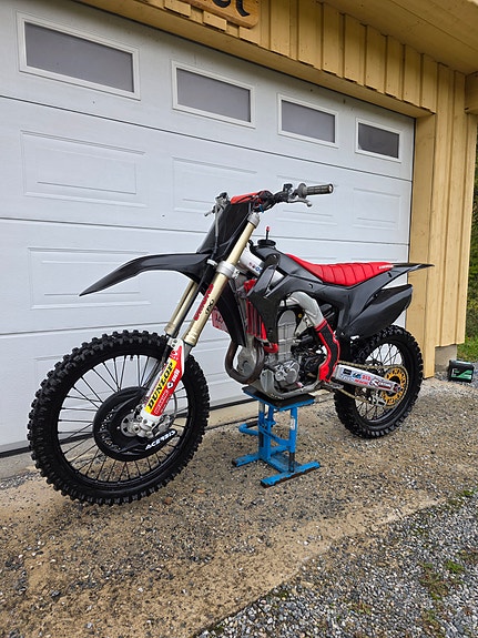 Honda CRF 450 R 6 of 15