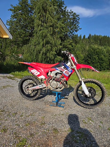 Honda CRF 450 R 11 of 15