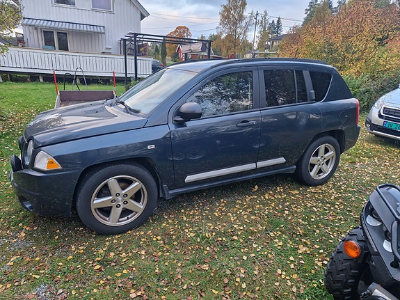 Jeep Compass 2 of 14