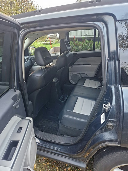 Jeep Compass 7 of 14