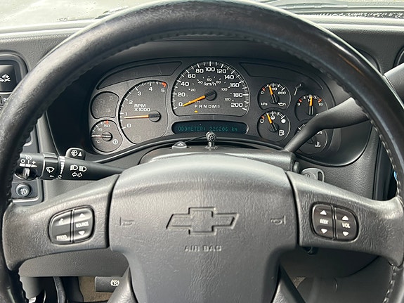 Chevrolet Silverado 2500 14 of 22