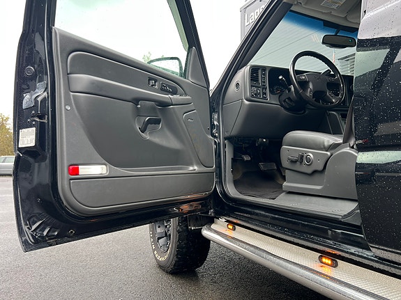 Chevrolet Silverado 2500 11 of 22