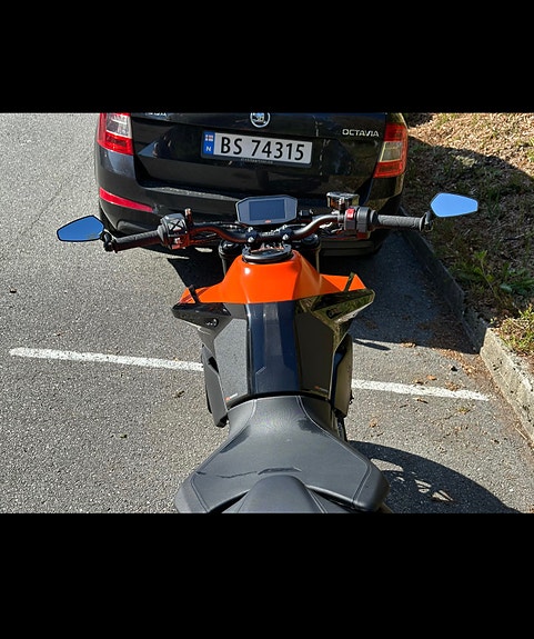 KTM 890 Duke 8 of 17