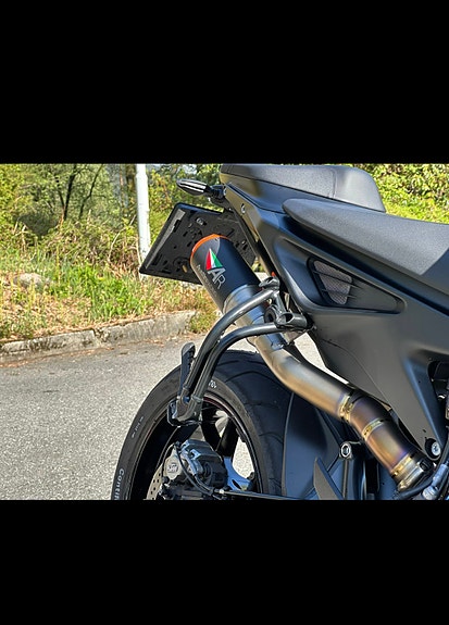 KTM 890 Duke 12 of 17