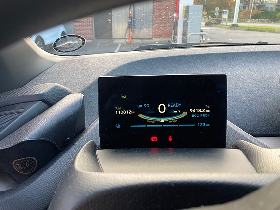 BMW i3 6 of 9
