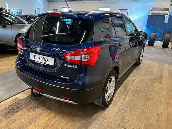 Suzuki SX4 S-Cross 8 of 30