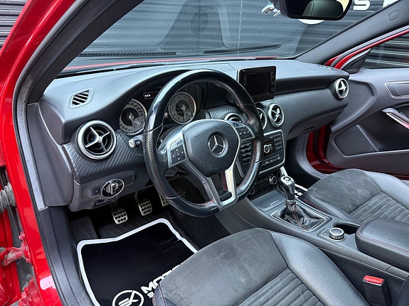 Mercedes-Benz A180 10 of 30