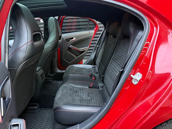 Mercedes-Benz A180 28 of 30