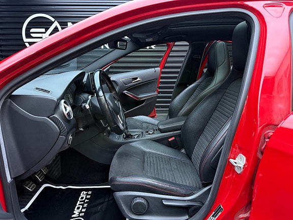 Mercedes-Benz A180 25 of 30