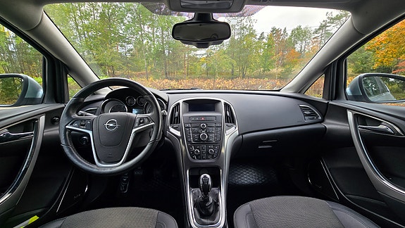 Opel Astra 14 of 19