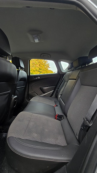 Opel Astra 10 of 19