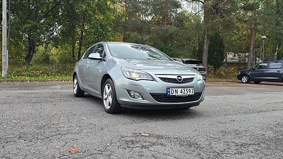 Opel Astra 3 of 19