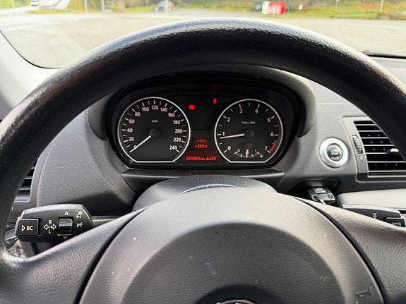 BMW 116i 6 of 7