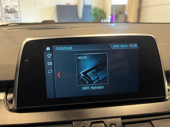 BMW 225xe 23 of 30